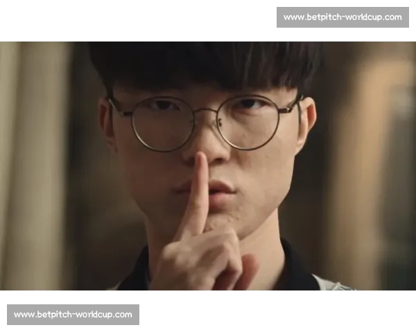 独家揭秘！电竞传奇选手退役后的内心独白，是遗憾还是释然